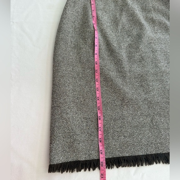 J Jill Wool Blend Fringe Edged Skirt Size 6 Petite Tweed Academia New Preppy - Picture 8 of 9